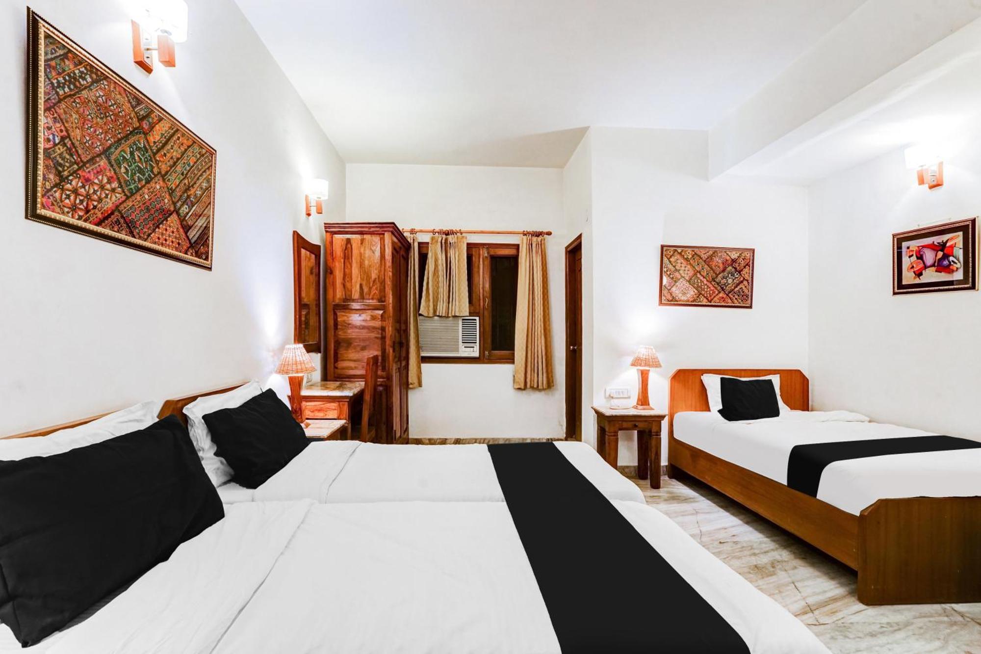 Super Hotel O Sansarchandra Road Formerly Luna Rosa Jaipur Bagian luar foto